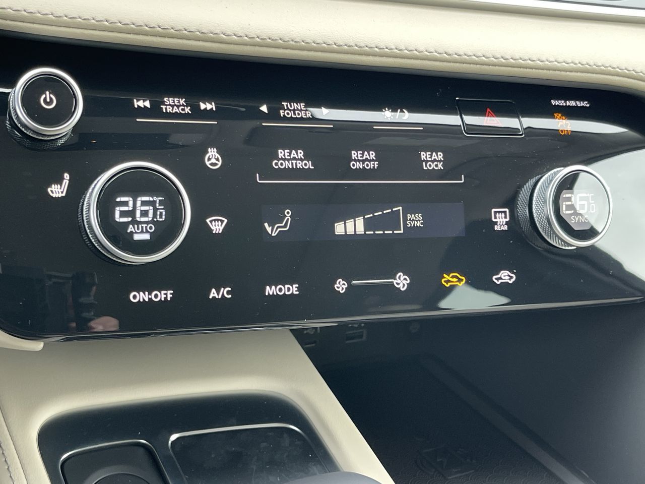 2025 Infiniti QX60 in Calgary, Alberta