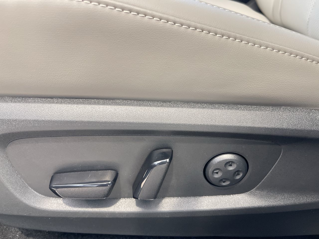 2026 Infiniti QX60 in Calgary, Alberta