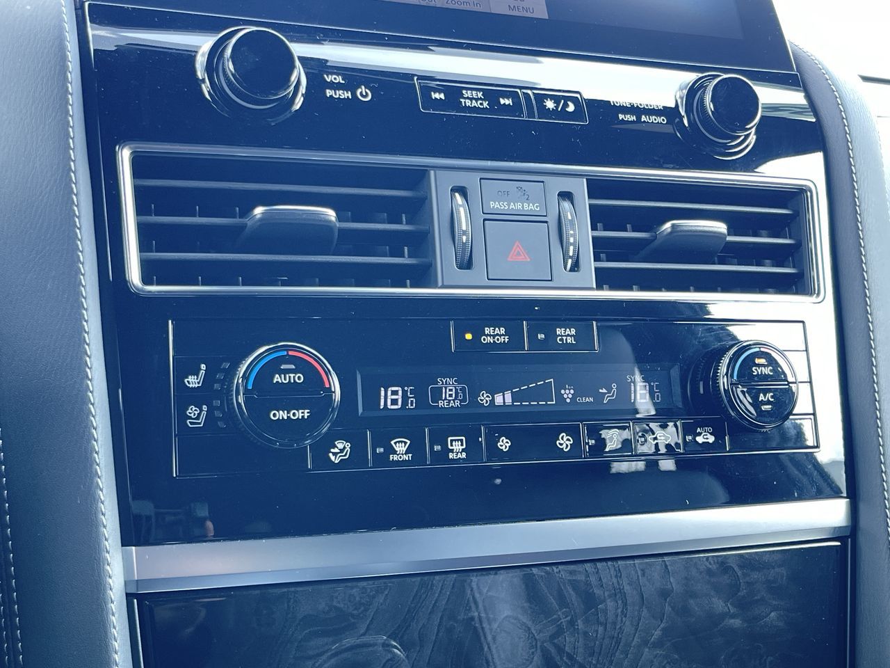 2023 Infiniti QX80 in Calgary, Alberta
