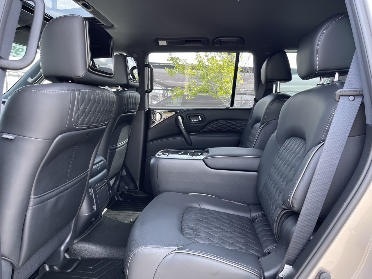 2023 Infiniti QX80 in Calgary, Alberta