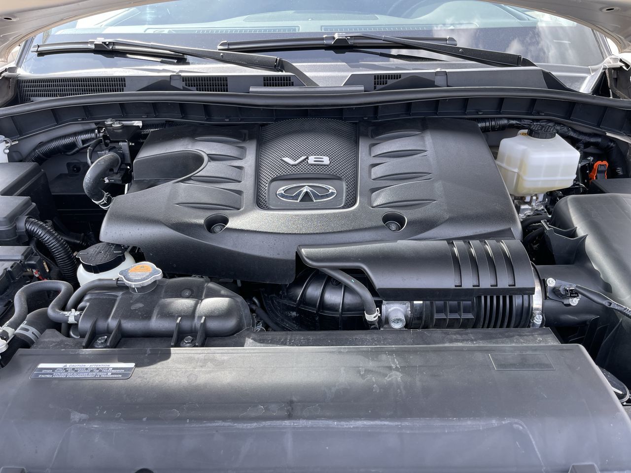 2023 Infiniti QX80 in Calgary, Alberta