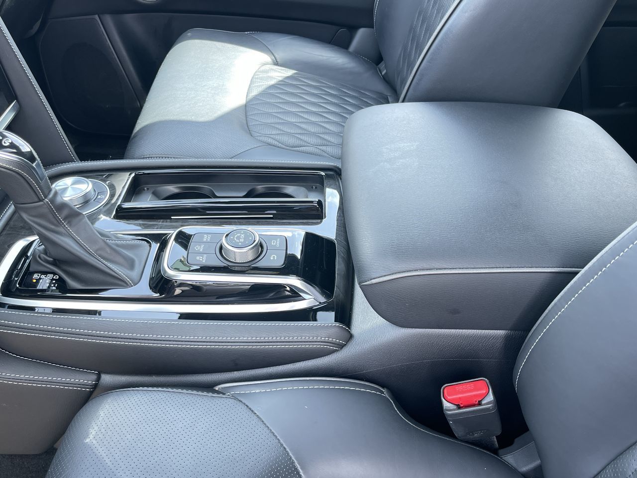 2023 Infiniti QX80 in Calgary, Alberta