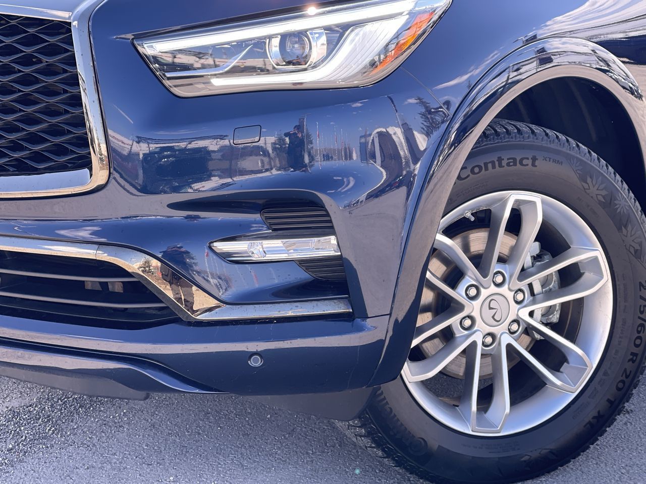 2023 Infiniti QX80 in Calgary, Alberta