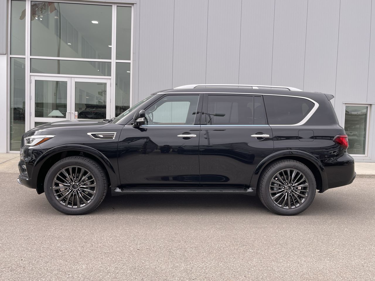 2024 Infiniti QX80