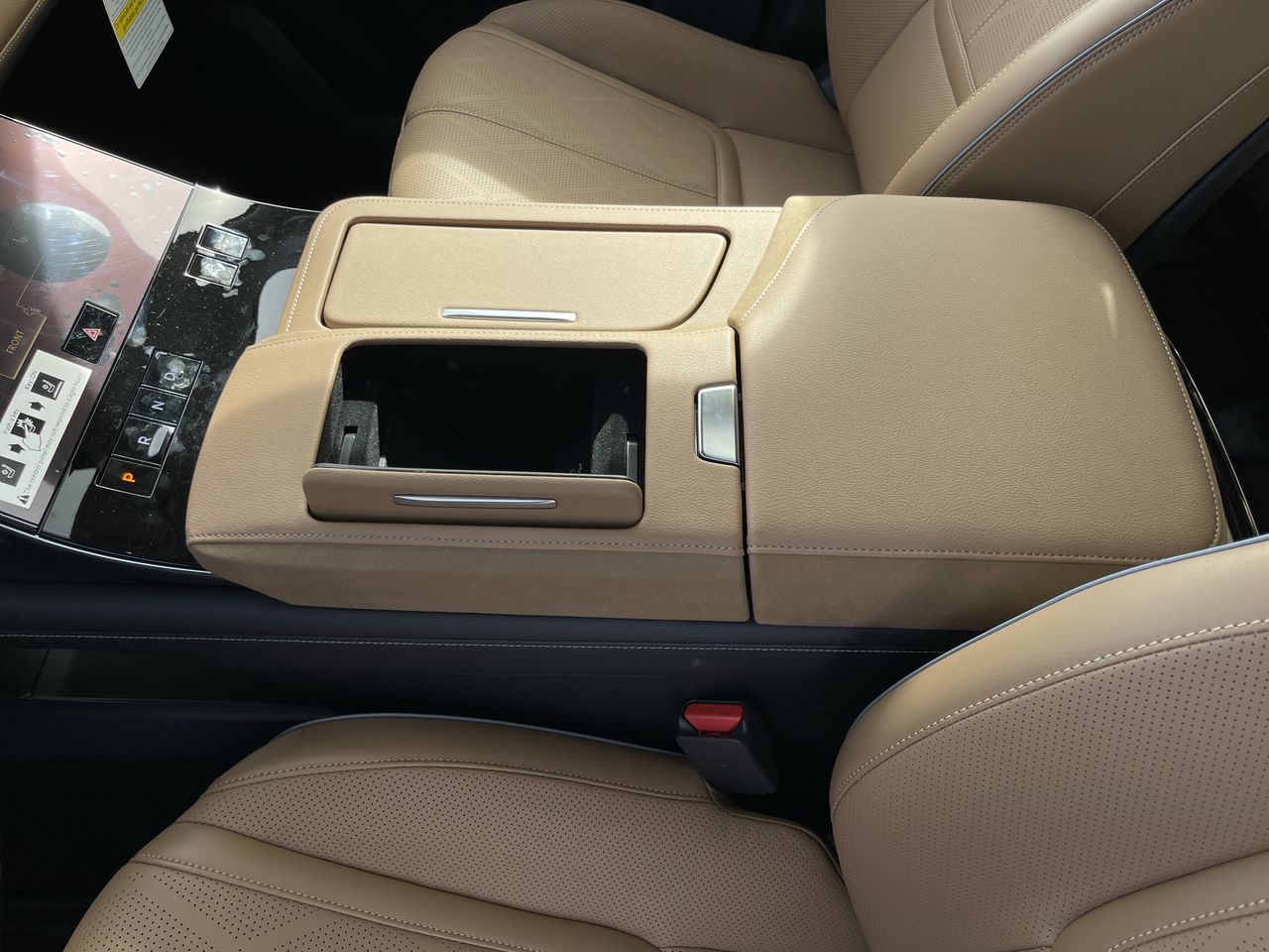 2025 Infiniti QX80 in Calgary, Alberta