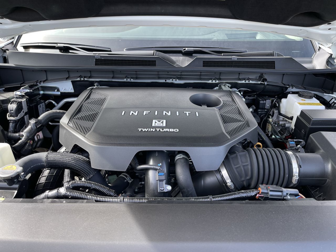 2025 Infiniti QX80 in Calgary, Alberta