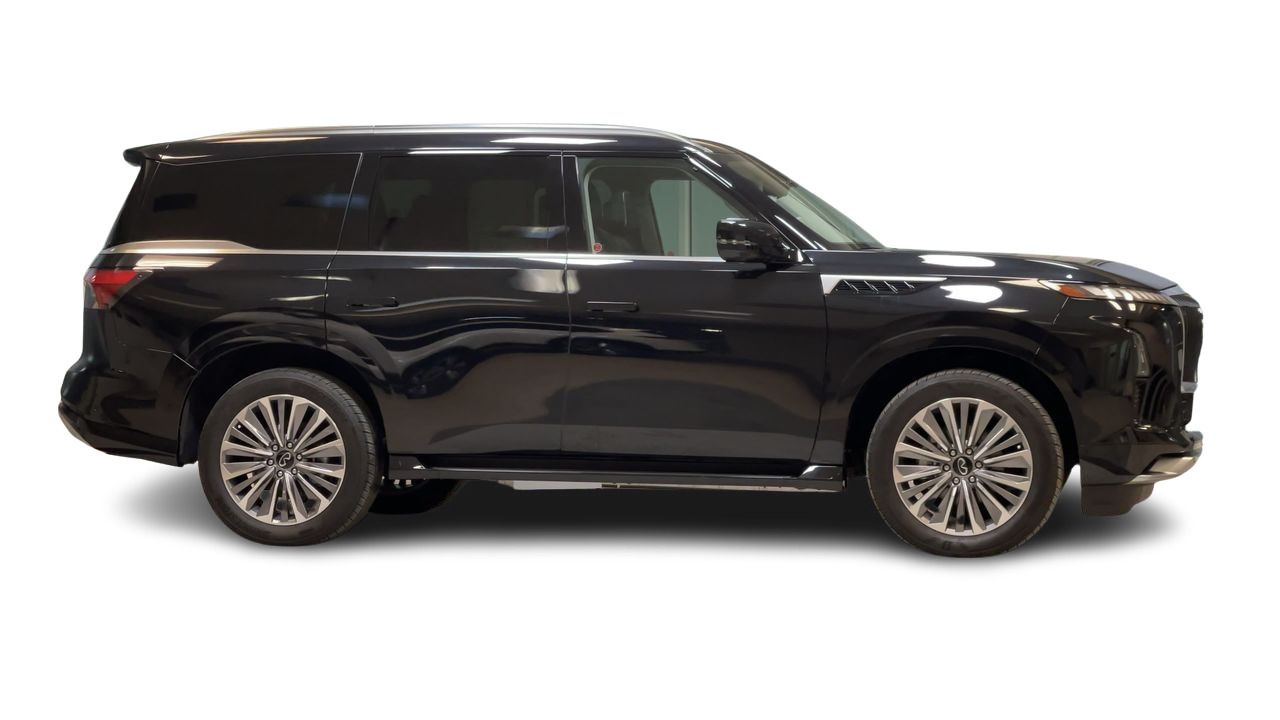 2025 Infiniti QX80 in Calgary, Alberta