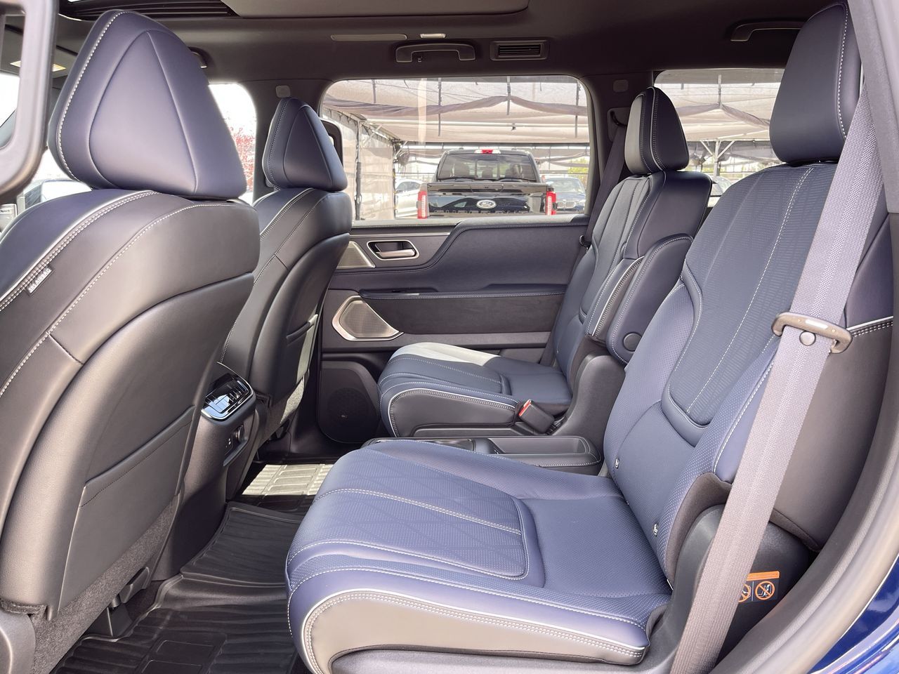 Infiniti QX80  2026 à Calgary, Alberta
