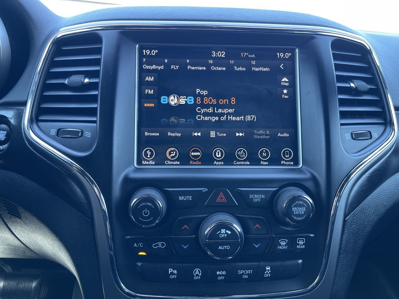 Jeep Grand Cherokee 4X4  2018 à Calgary, Alberta