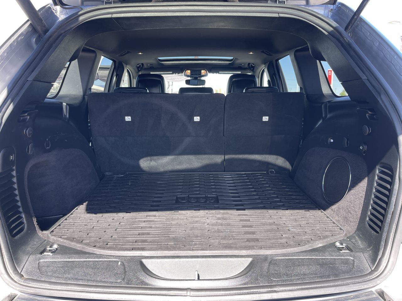 Jeep Grand Cherokee 4X4  2018 à Calgary, Alberta
