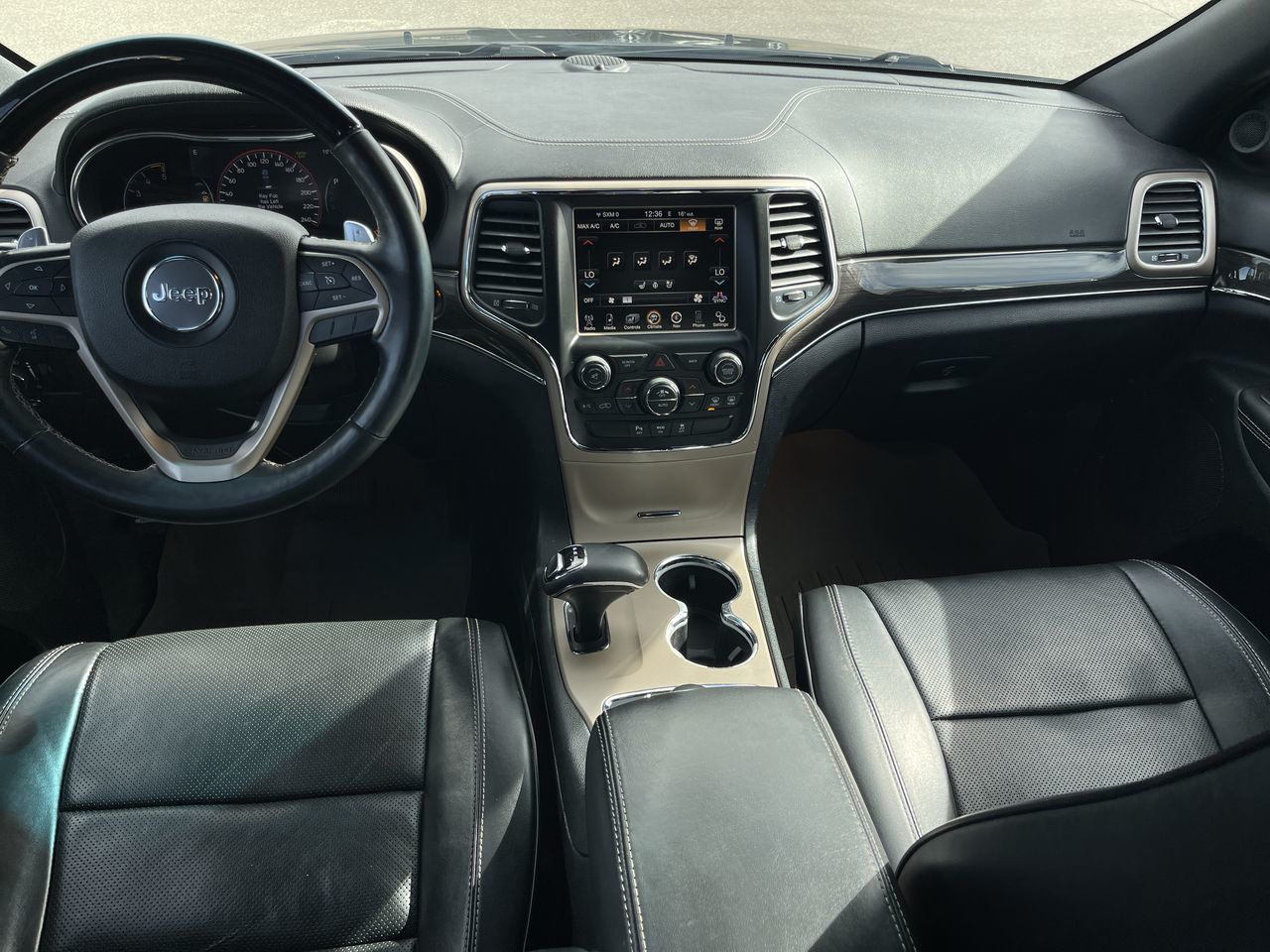 Jeep Grand Cherokee  2015 à Calgary, Alberta