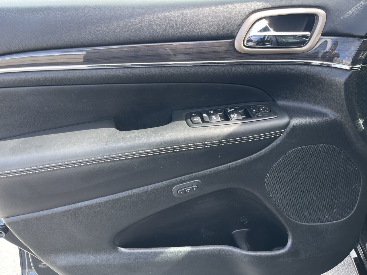 Jeep Grand Cherokee  2015 à Calgary, Alberta