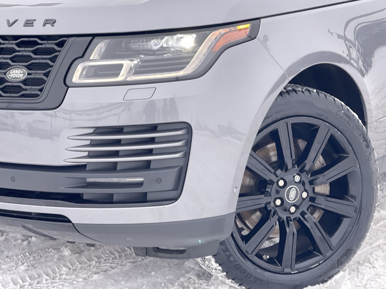 2021 Land Rover Range Rover in Calgary, Alberta