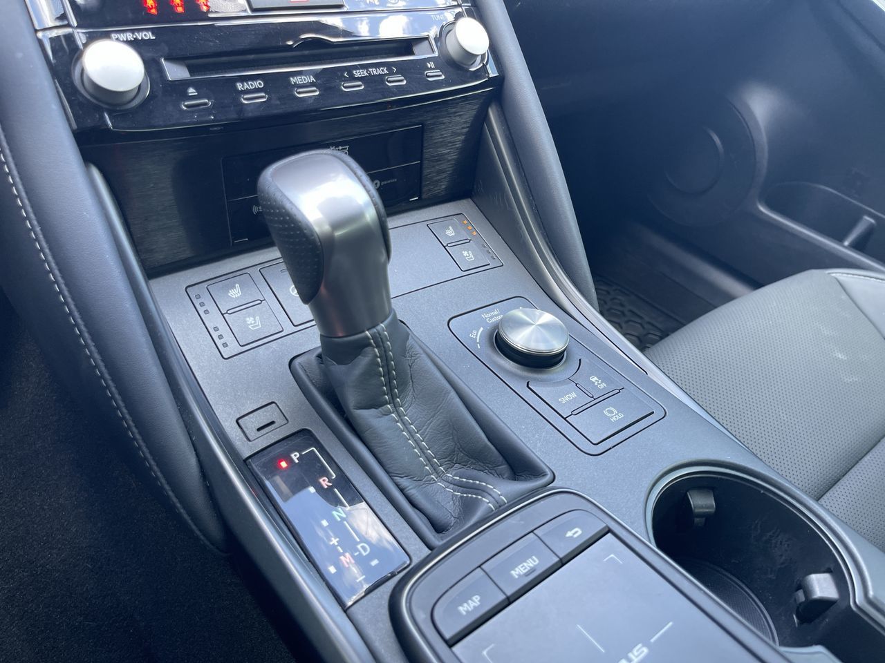 2024 Lexus IS