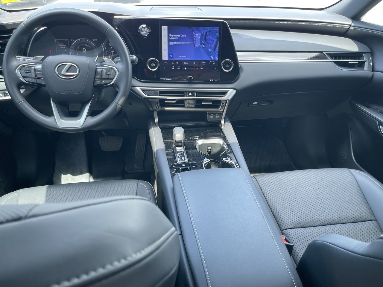 Lexus RX 350h  2023 à Calgary, Alberta