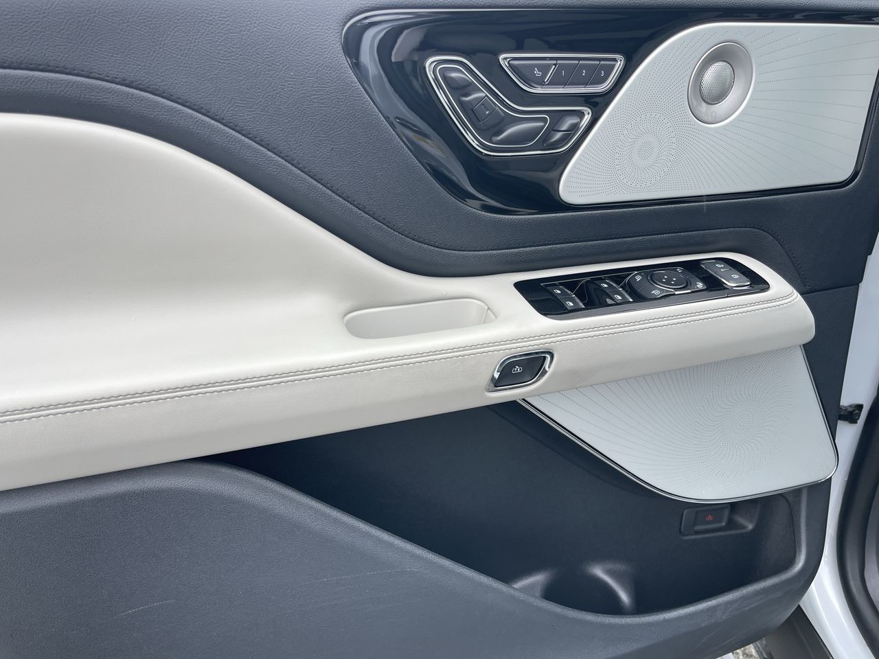 2025 Lincoln Aviator