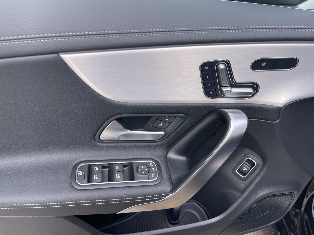 2025 Mercedes-Benz CLA250