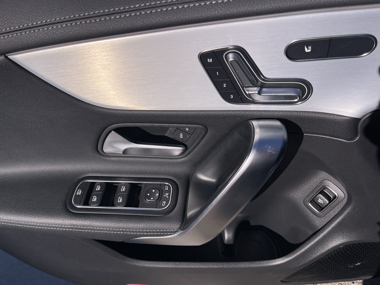 2025 Mercedes-Benz CLA250