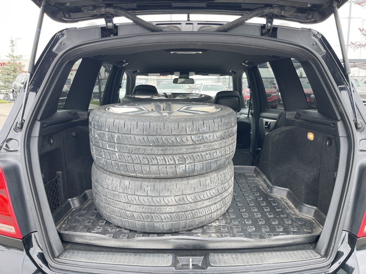 2014 Mercedes-Benz GLK350 in Calgary, Alberta