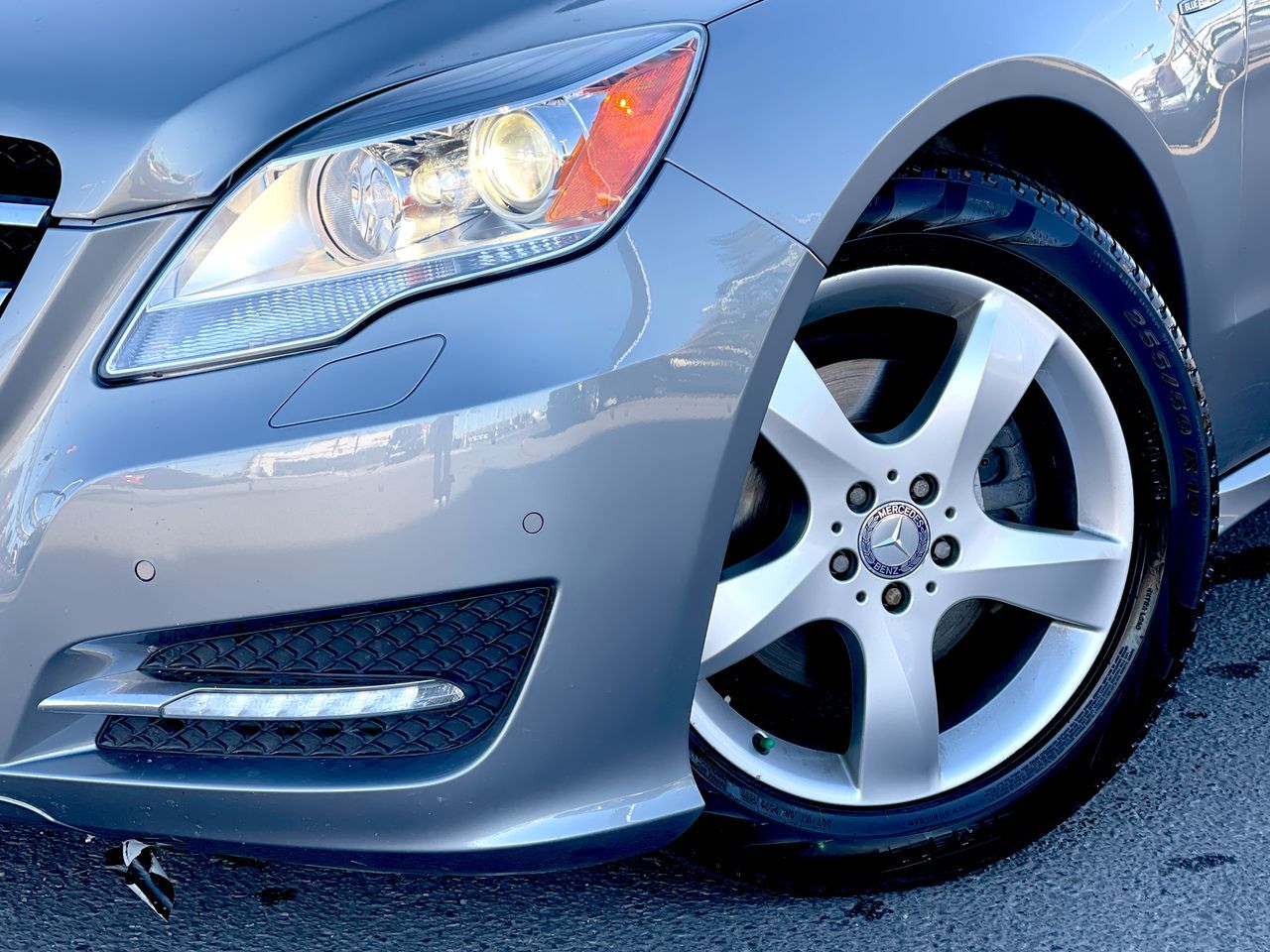 2011 Mercedes-Benz R350