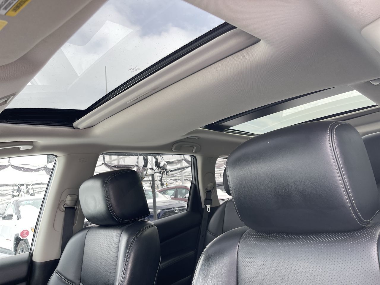 Nissan Pathfinder  2017 à Calgary, Alberta