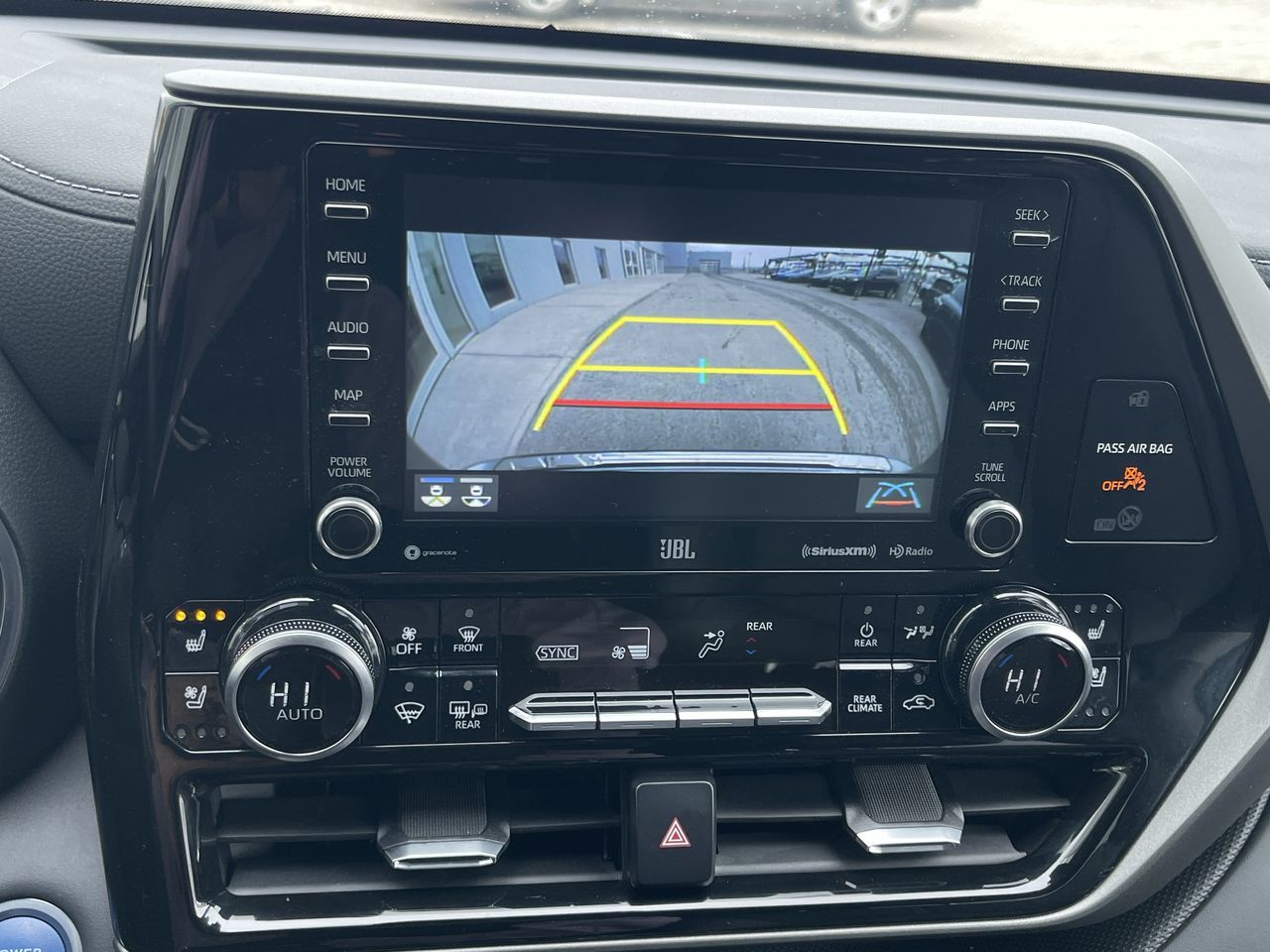 Toyota Highlander Hybrid  2021 à Calgary, Alberta