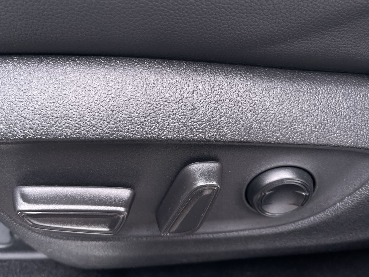 Toyota Highlander Hybrid  2021 à Calgary, Alberta