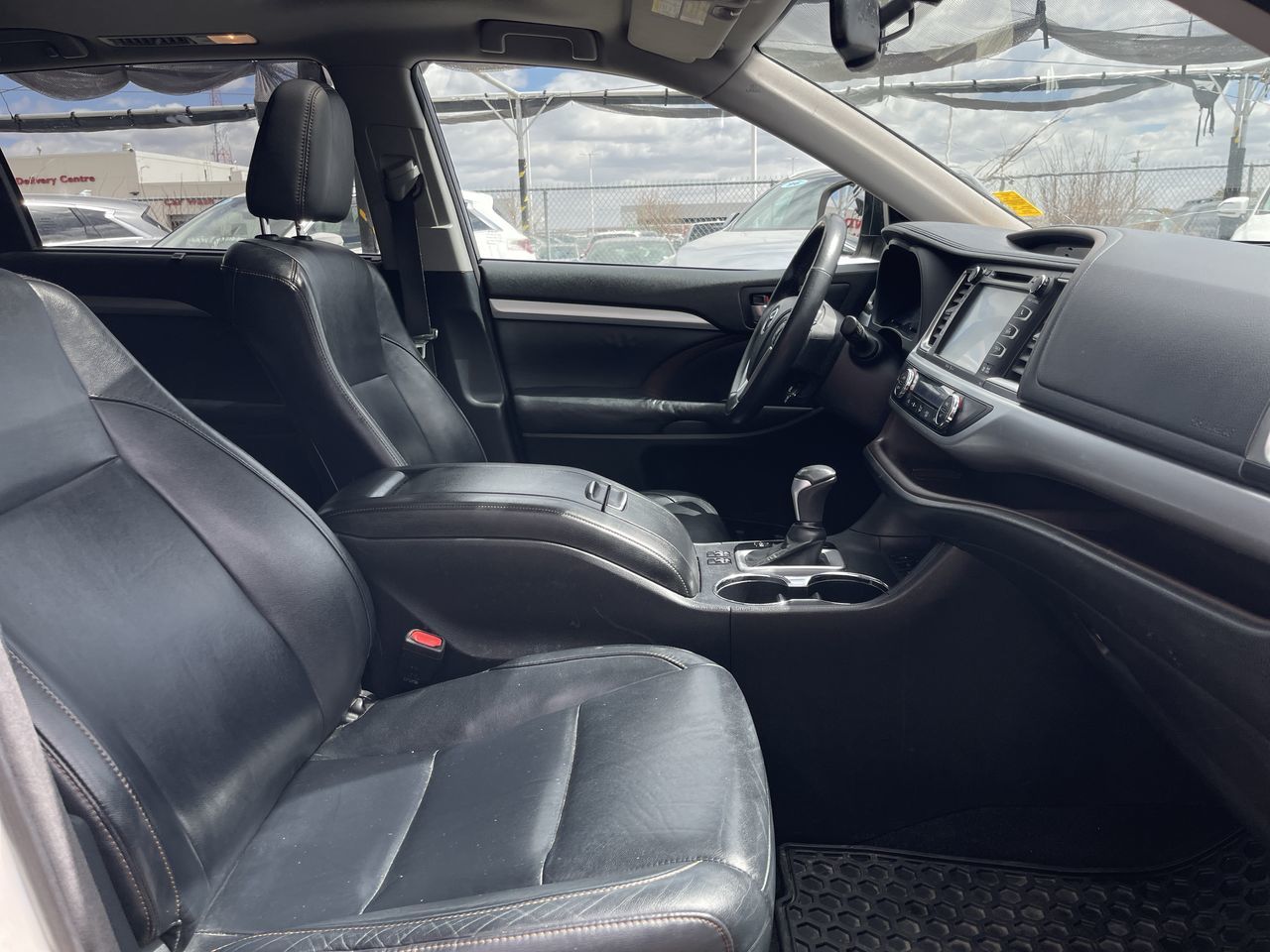 Toyota Highlander  2014 à Calgary, Alberta