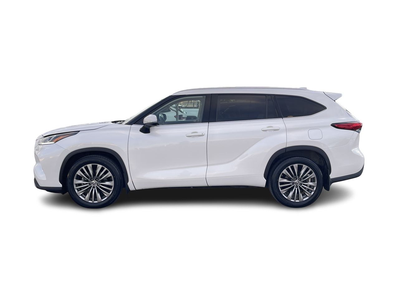 2020 Toyota Highlander in Calgary, Alberta