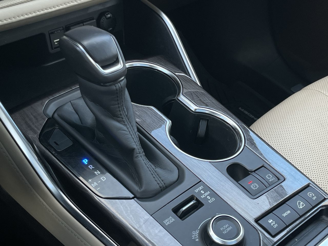 2020 Toyota Highlander in Calgary, Alberta