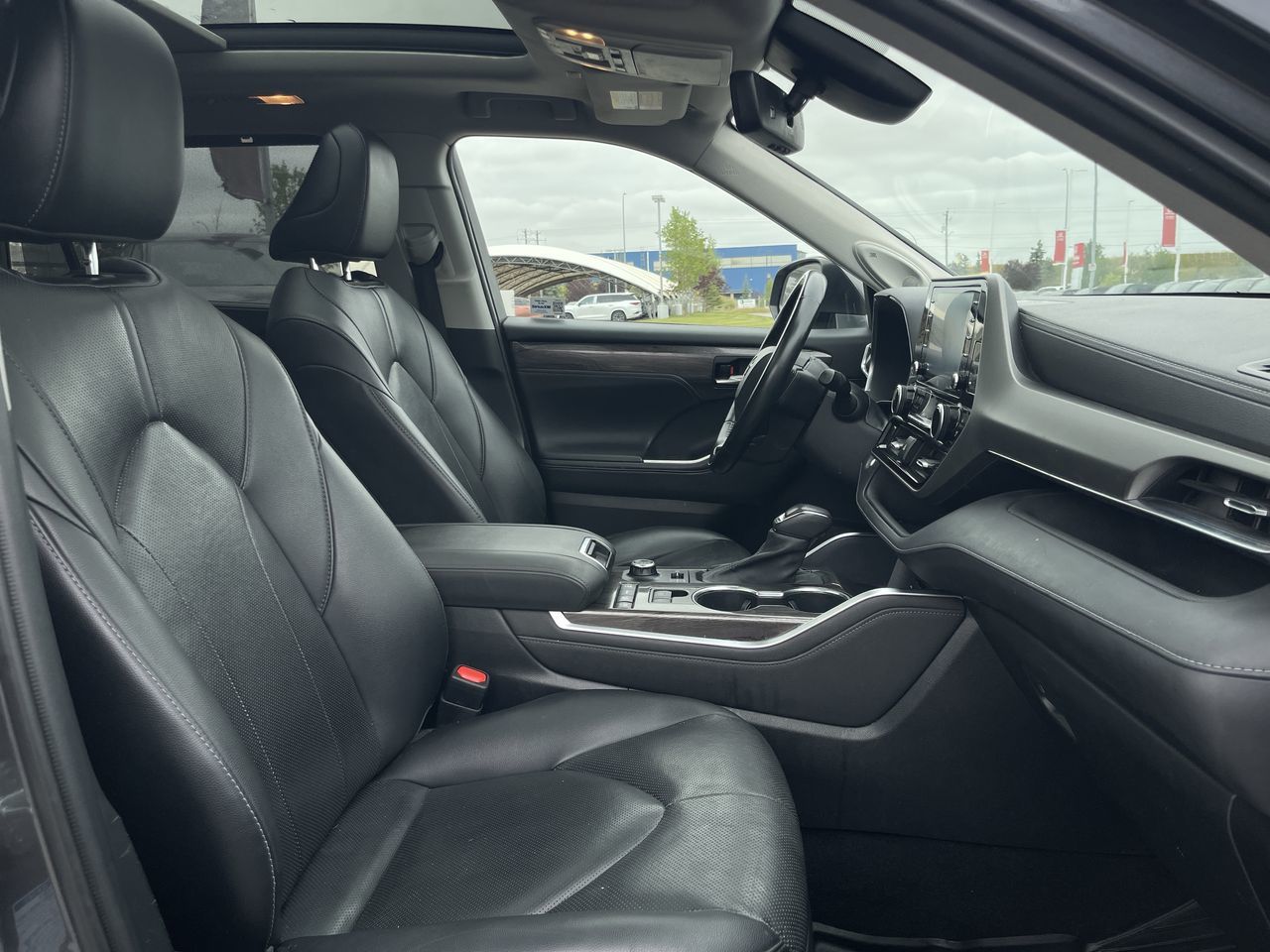2021 Toyota Highlander in Calgary, Alberta