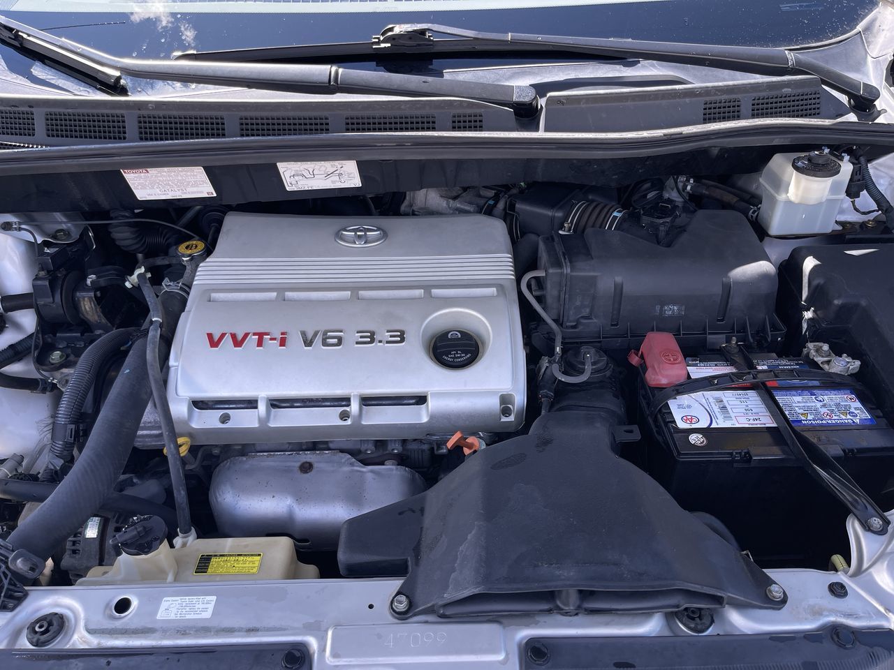 2006 Toyota Sienna in Calgary, Alberta