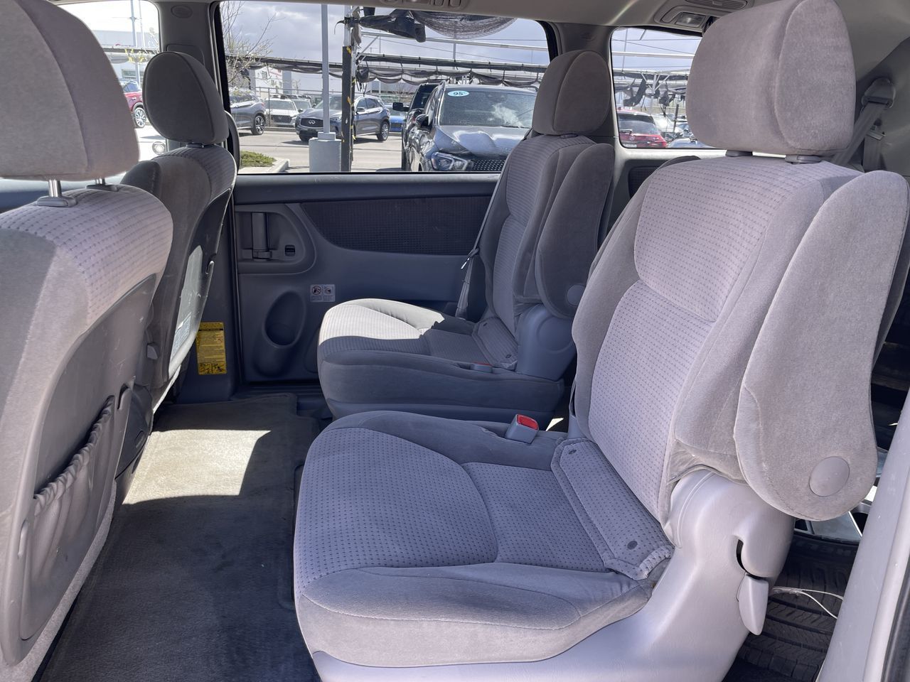 2006 Toyota Sienna in Calgary, Alberta