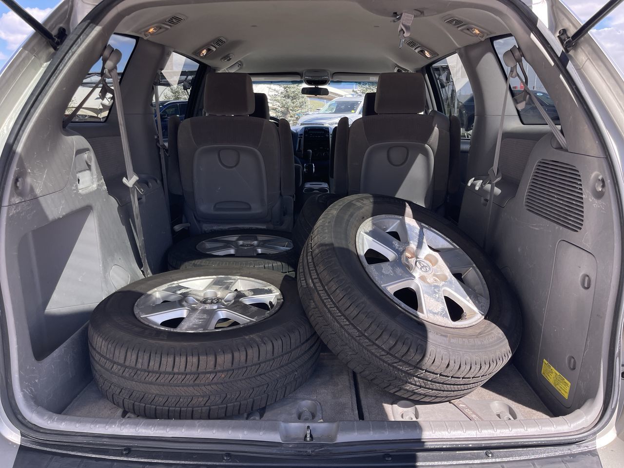 2006 Toyota Sienna in Calgary, Alberta
