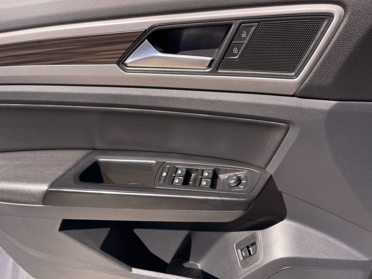 2021 Volkswagen Atlas in Calgary, Alberta