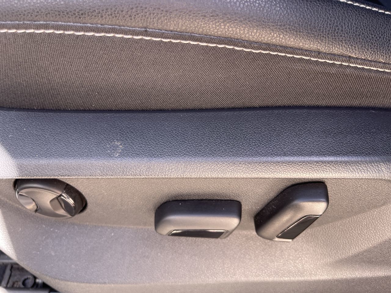 2021 Volkswagen Atlas in Calgary, Alberta