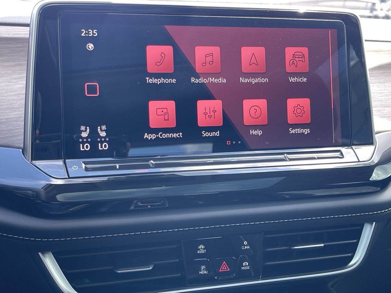 2024 Volkswagen Atlas in Calgary, Alberta