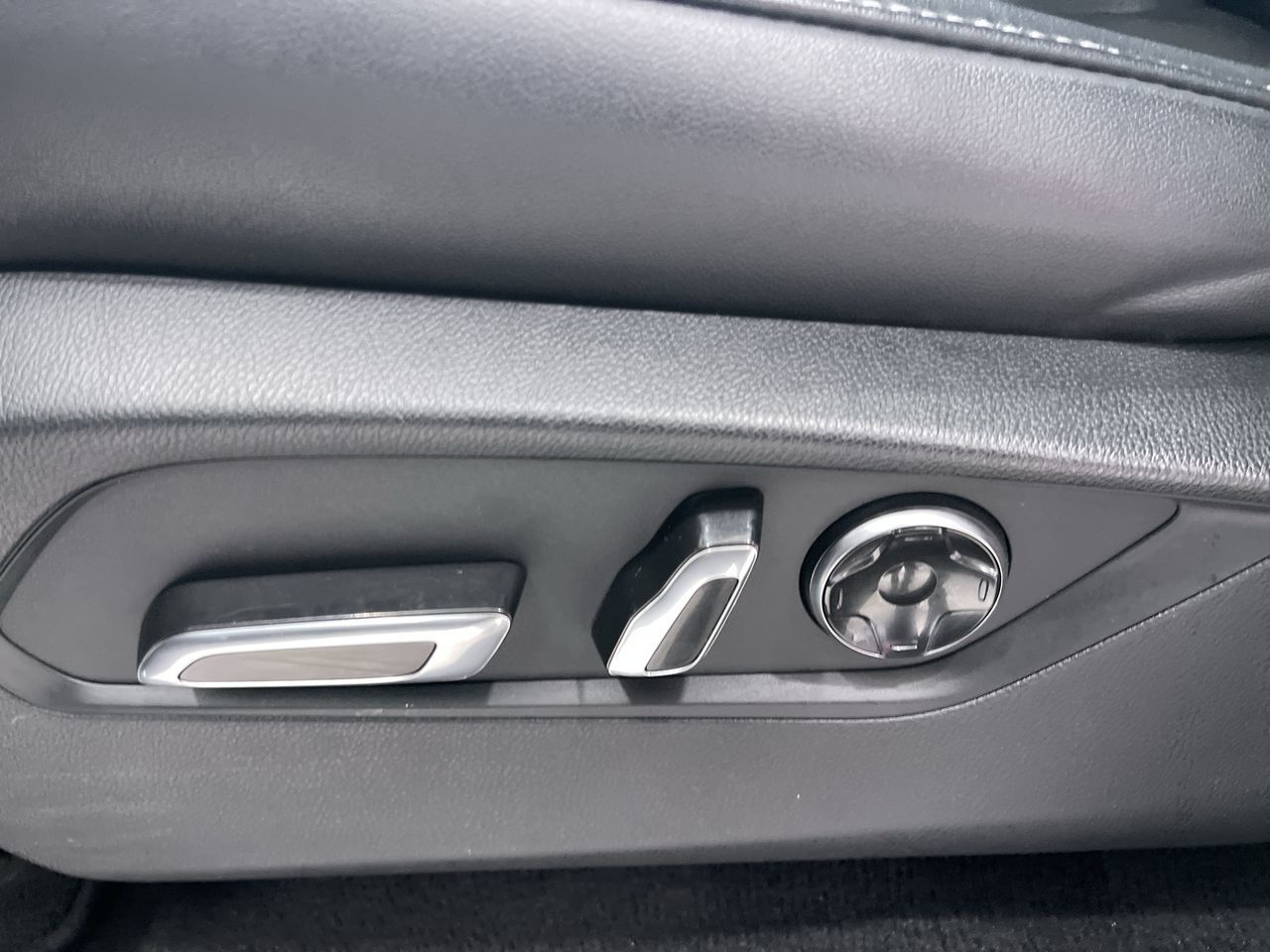 2022 Acura MDX in Calgary, Alberta