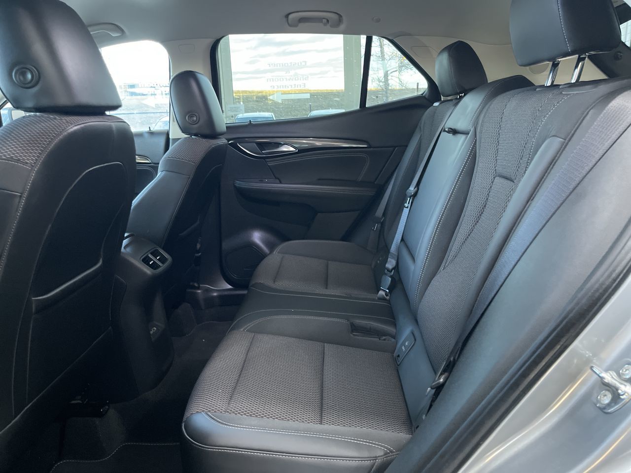 Buick Envision  2023 à Calgary, Alberta