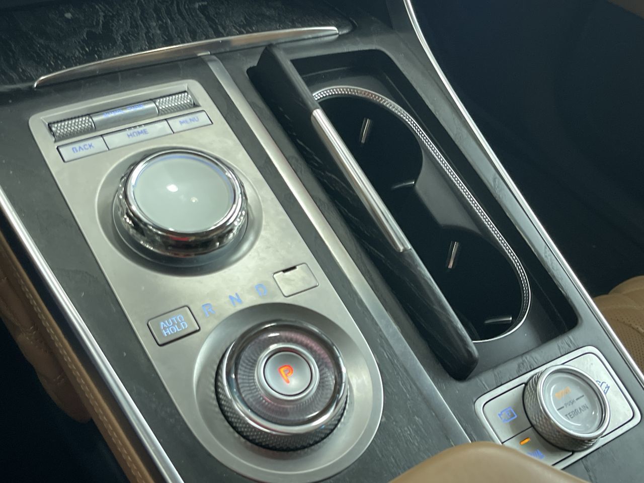 2024 GENESIS GV80