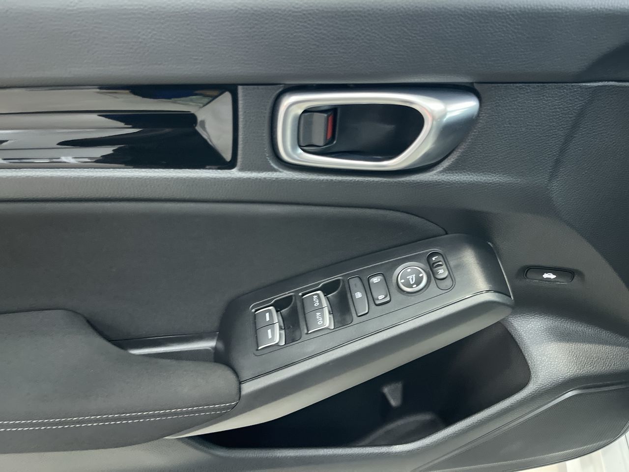 2025 Honda Civic Hybrid