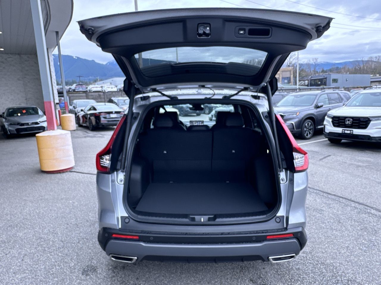 Honda CR-V HYBRID  2025 à Calgary, Alberta