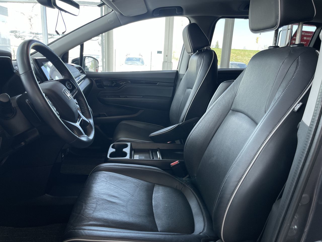 2022 Honda Odyssey in Calgary, Alberta