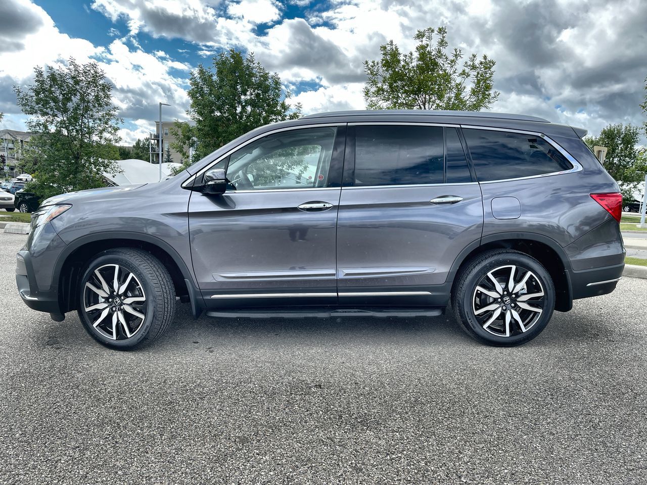 Calgary Honda 2021 Honda Pilot TOURING 8 PASSENGER N32049