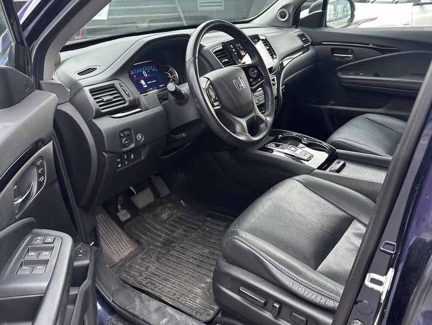 2022 Honda Pilot in Calgary, Alberta