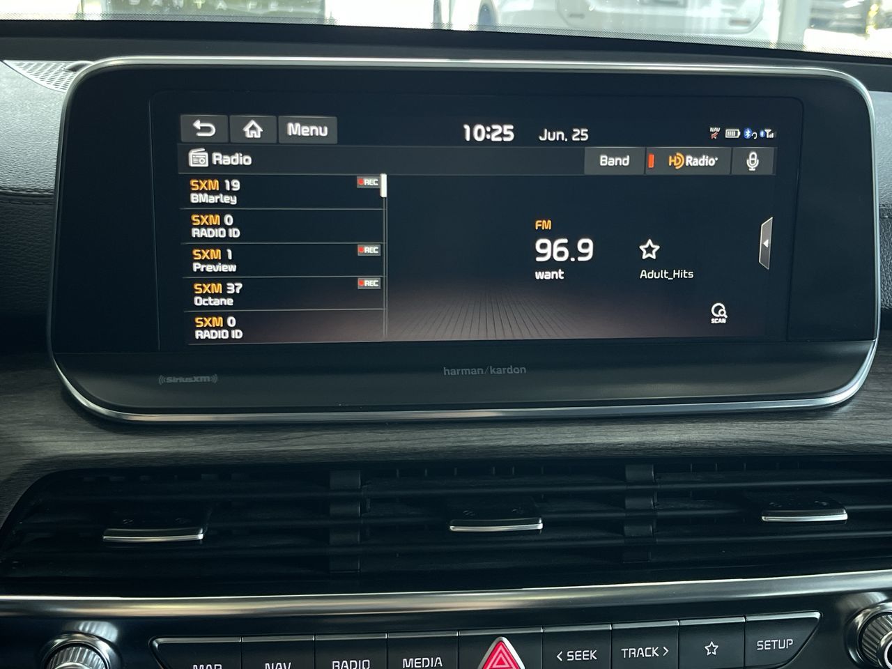 2020 Kia Telluride in Calgary, Alberta