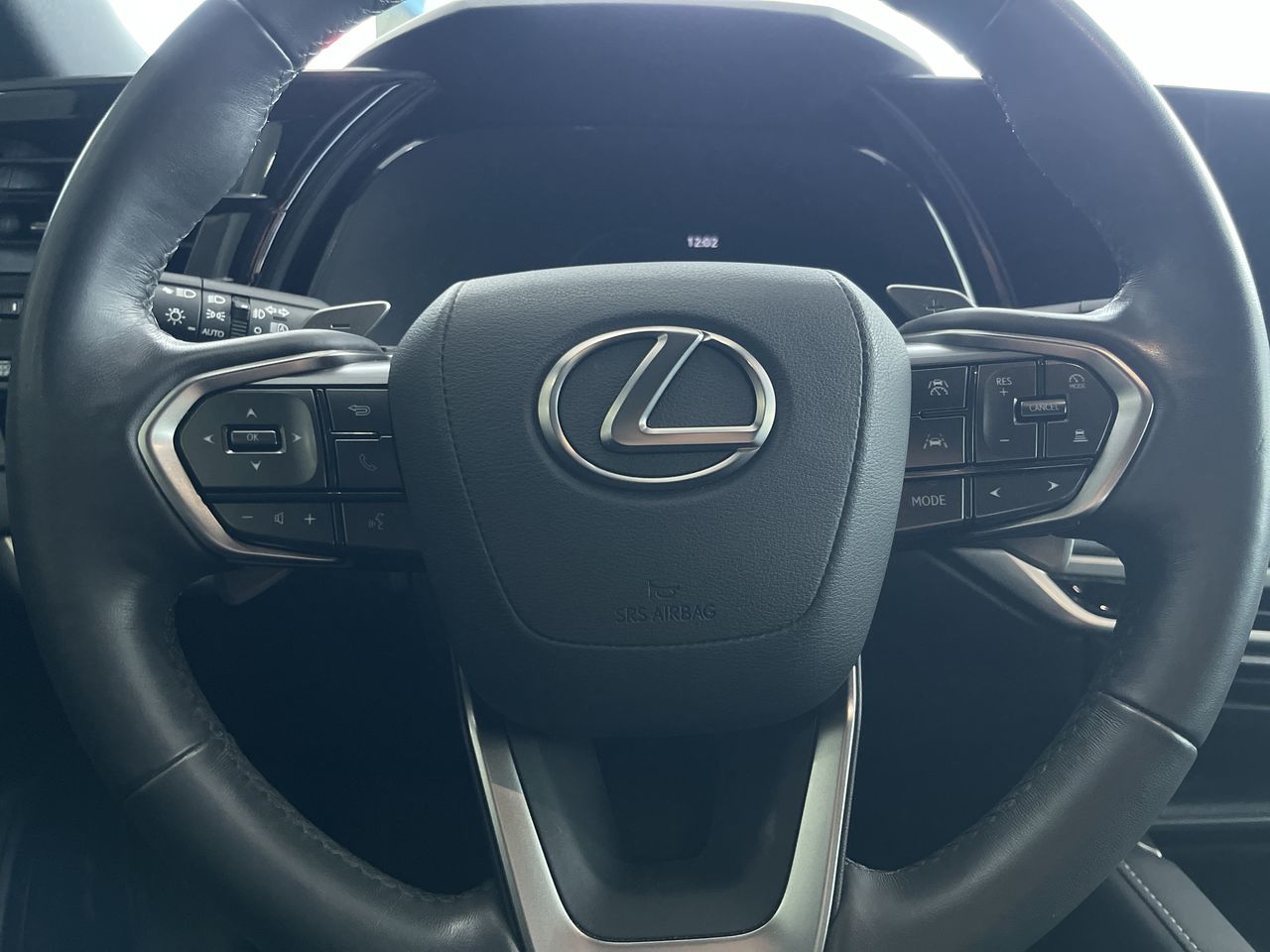 Lexus RXh  2023 à Calgary, Alberta