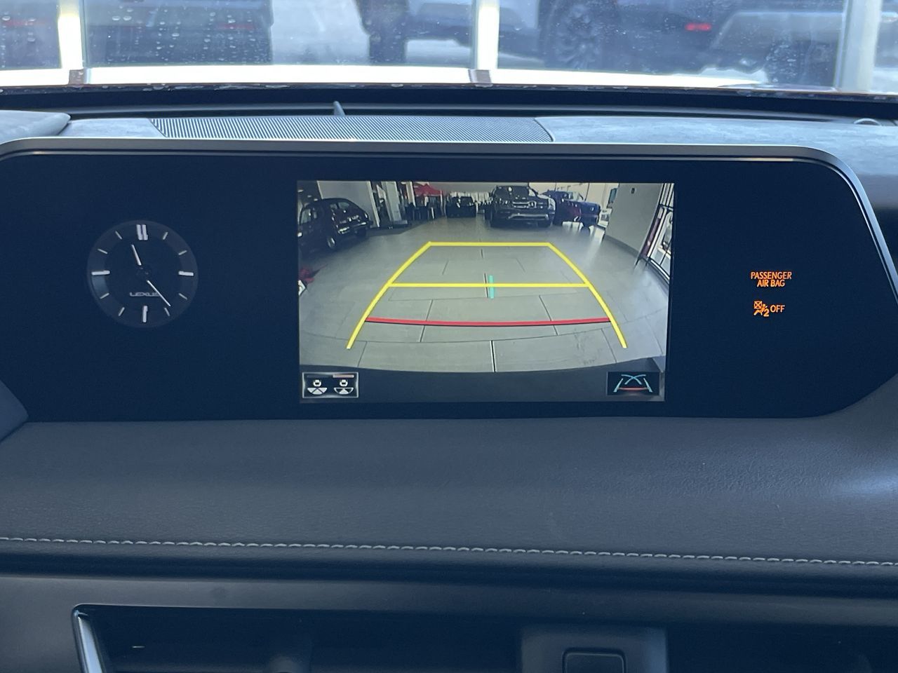 Lexus UXh  2022 à Calgary, Alberta