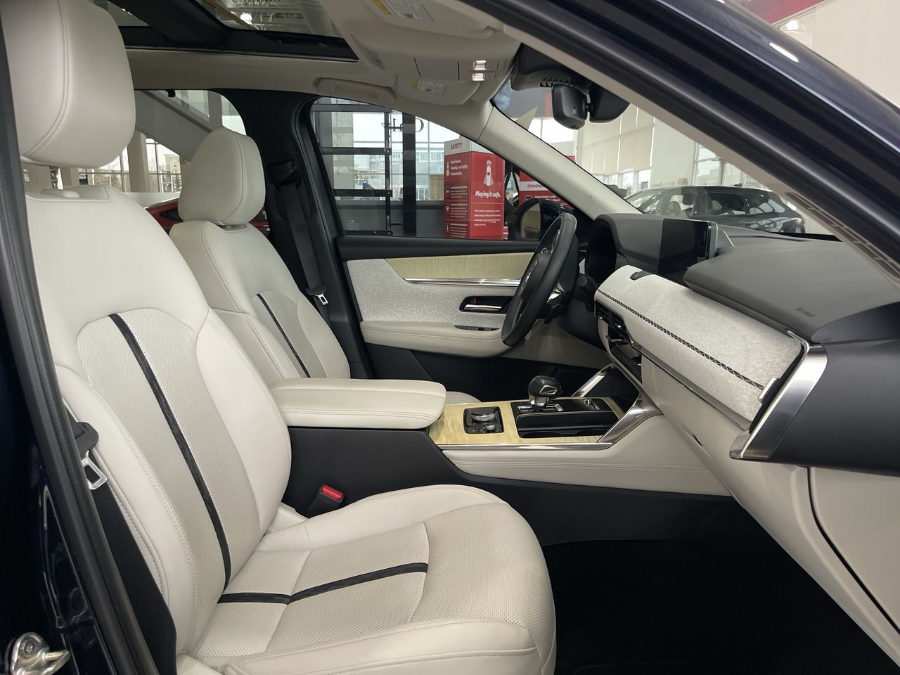 Mazda CX-90 MHEV  2024 à Calgary, Alberta