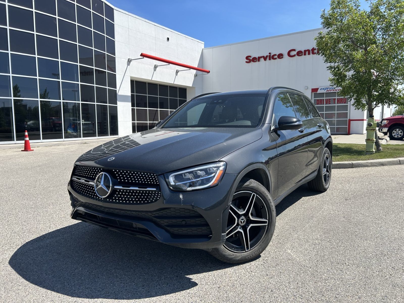 Mercedes-Benz GLC300  2022 à Calgary, Alberta